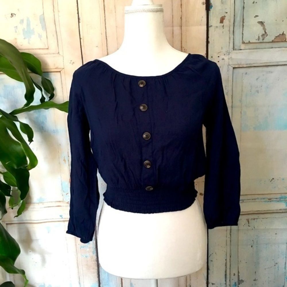 E&M Crop Blouse